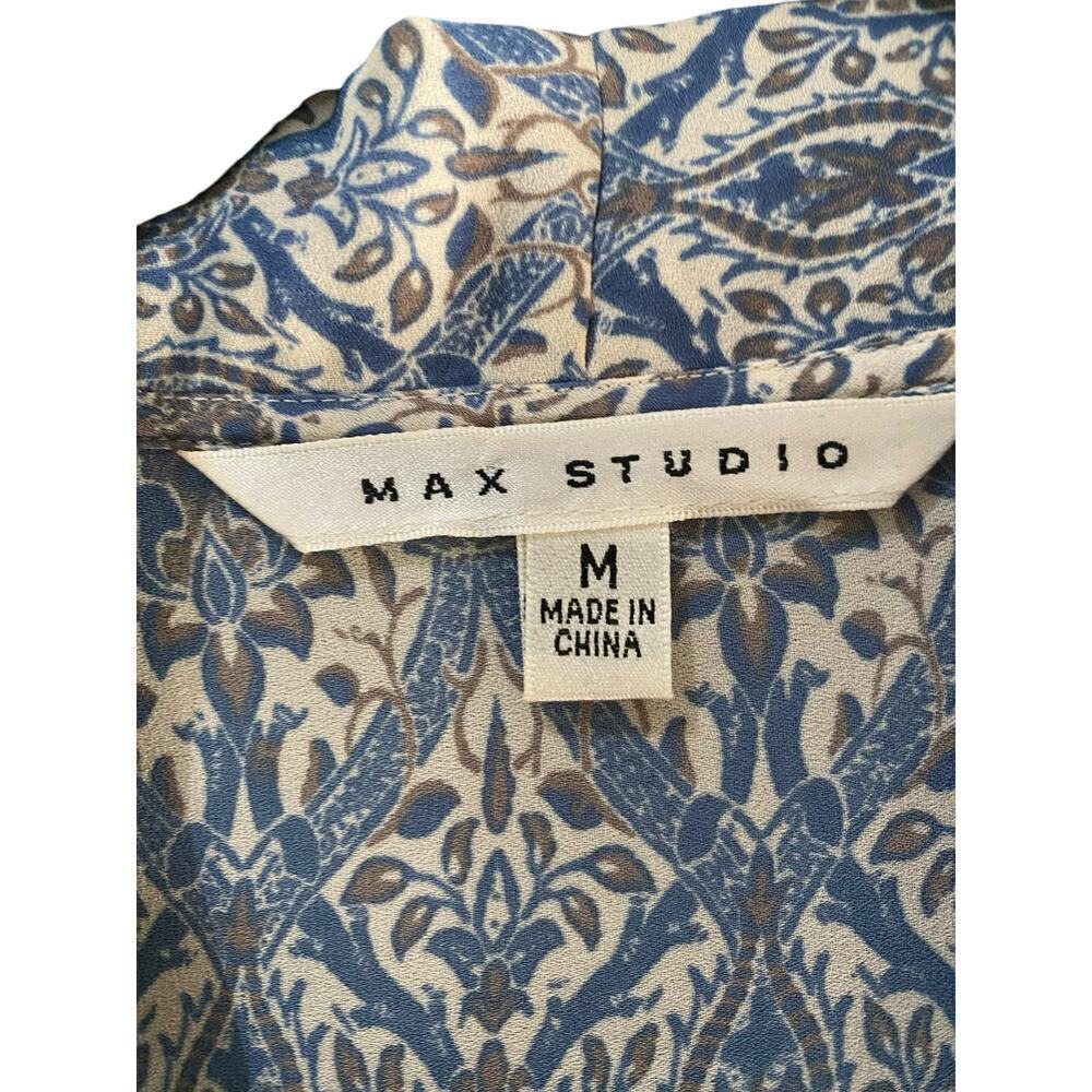 Max Studio Floral blue wrap Blouse Top Size Medium - Picture 2 of 6